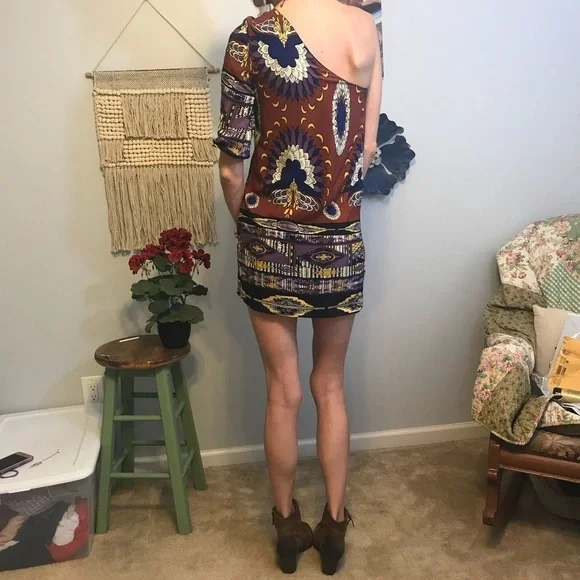 Anthropologie One shoulder silk dress by Hazel - Picture 2 of 7